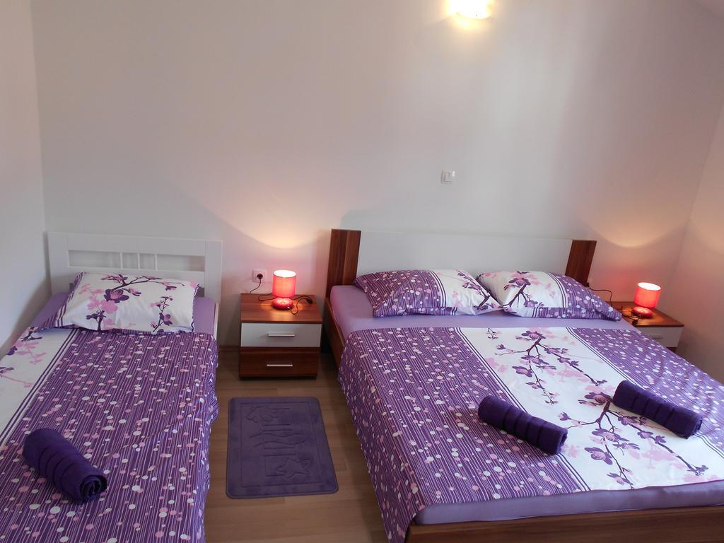 Apartment Cherry Kaštela Esterno foto