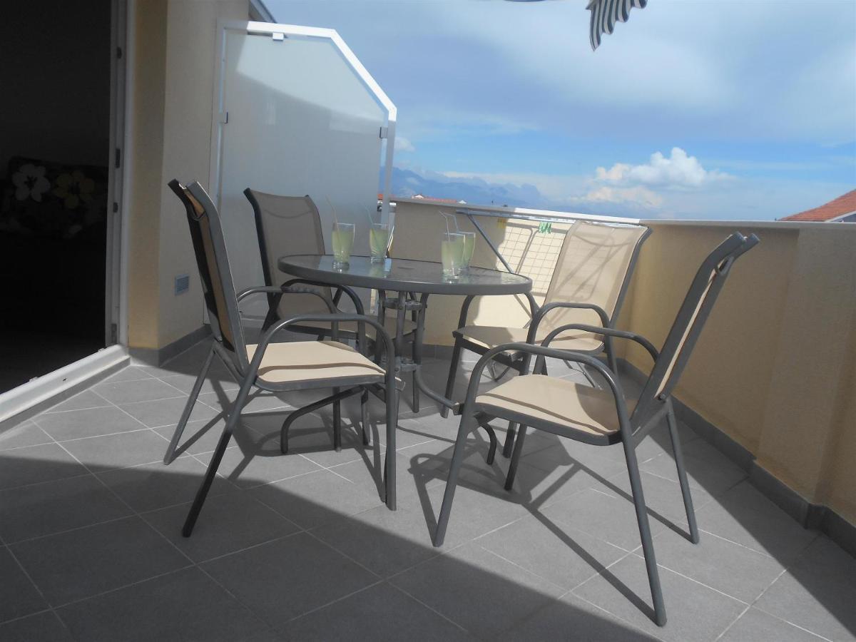 Apartment Cherry Kaštela Esterno foto